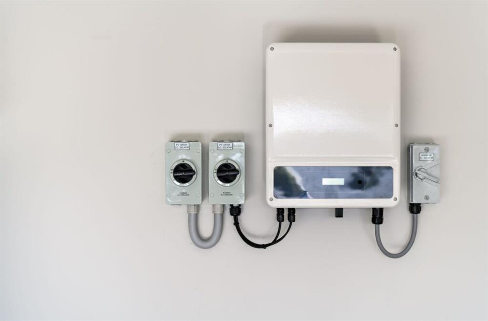 How to Choose the Right Solar Inverter